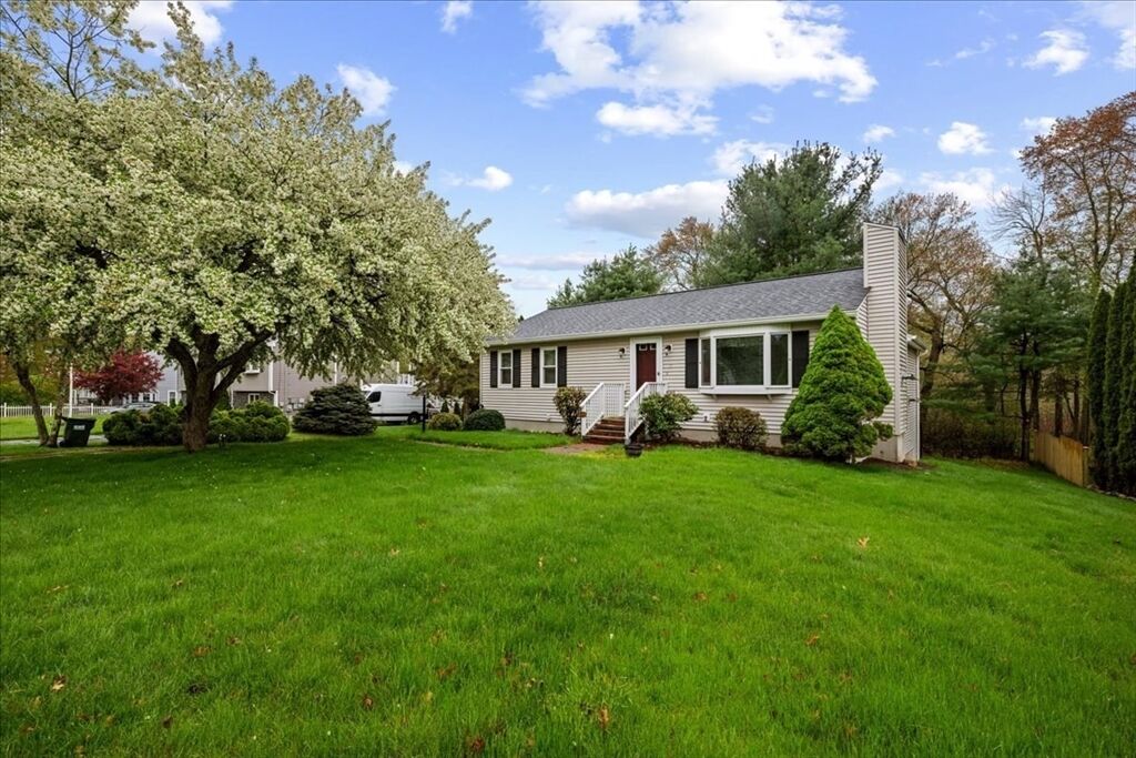 Property Photo:  11 Riverside Dr  MA 01570 