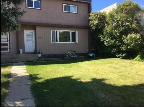 Property Photo:  9523 89 Avenue  AB T8S 1G7 