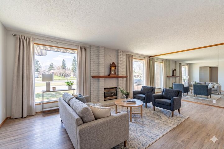 Property Photo:  3320 Temple Road NE  AB T1Y 3A9 