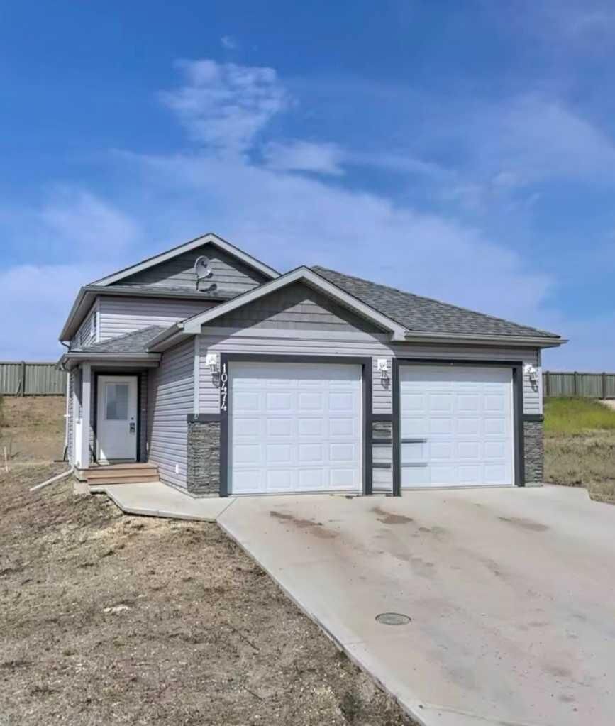 Property Photo:  10474 131 Avenue  AB T8V 4W5 