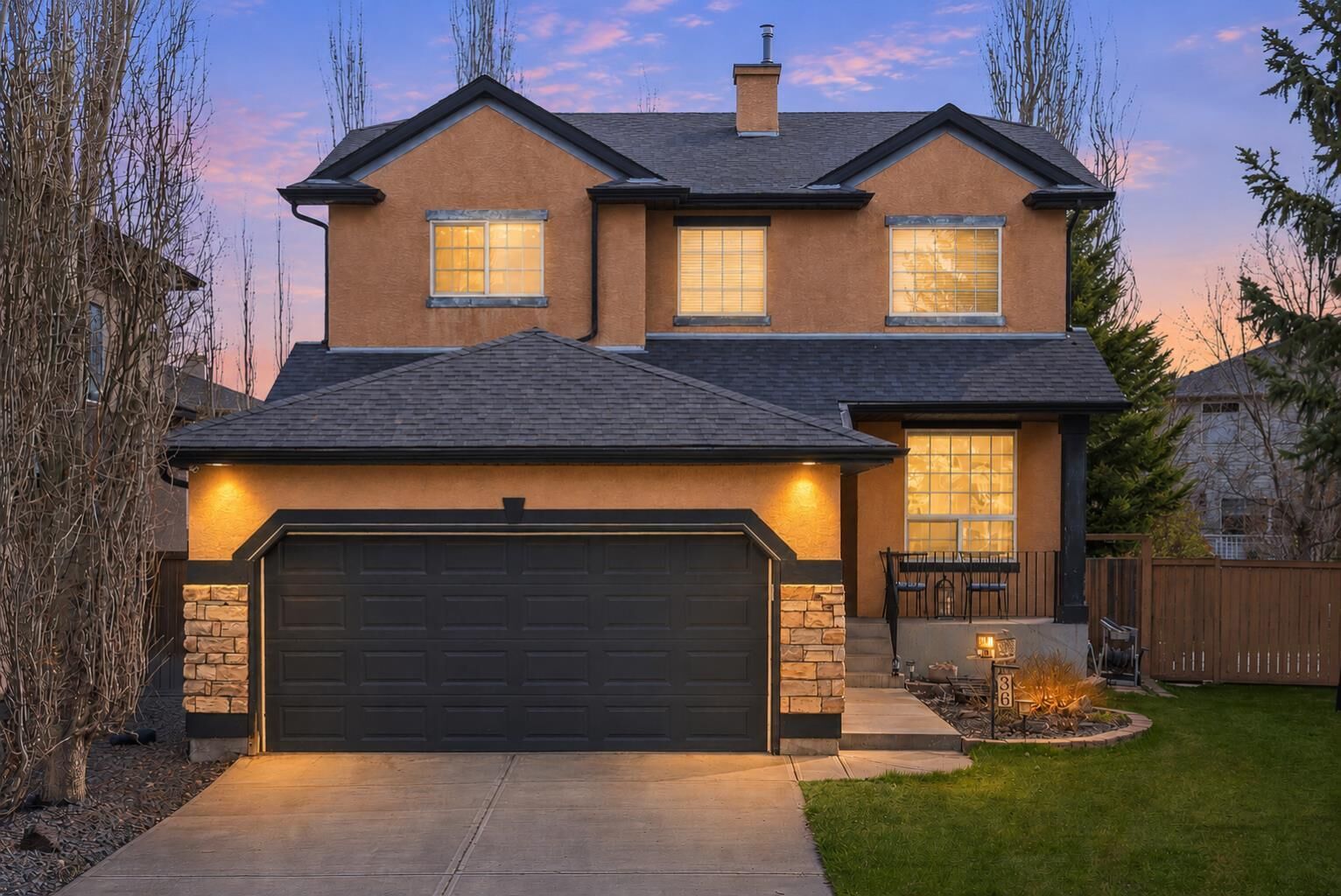 Property Photo:  36 Wentworth Close SW  AB T3H 4V9 