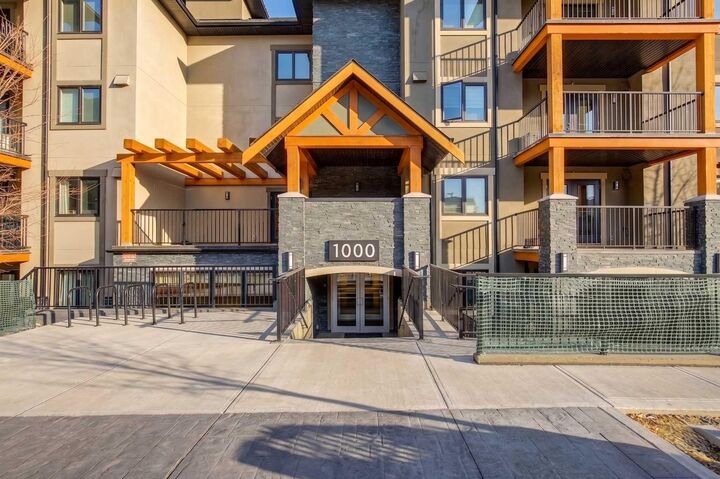 Property Photo:  402 Kincora Glen Road NW 1201  AB T3R 0B8 