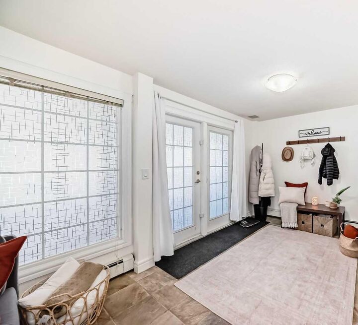 Property Photo:  117 38 Avenue SW 300  AB T2S 0V4 