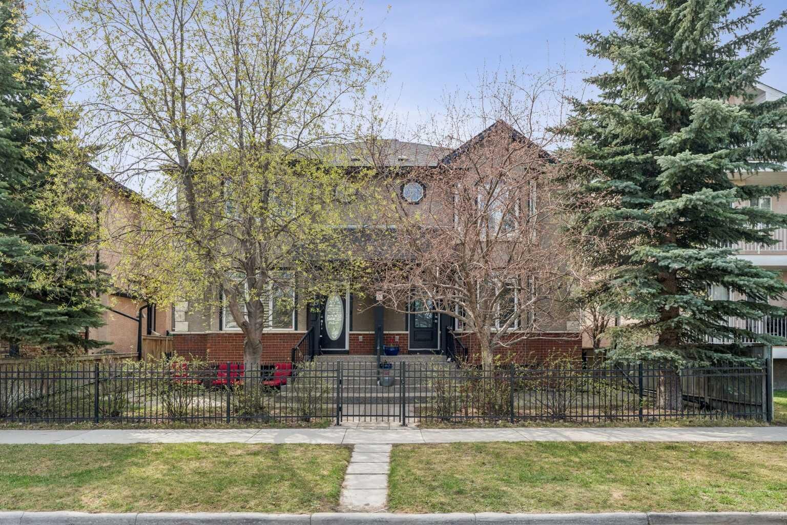 Property Photo:  217 17 Avenue NE 1  AB T2E 1L9 