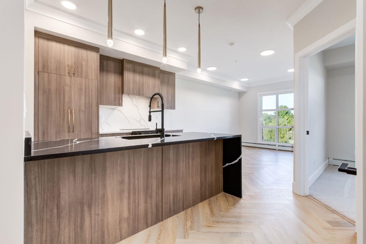 Property Photo:  4270 Norford Avenue NW 2113  AB T3B 6A8 