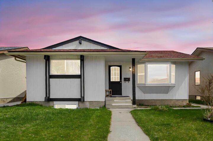 Property Photo:  268 Madeira Place NE  AB T2A 5T1 