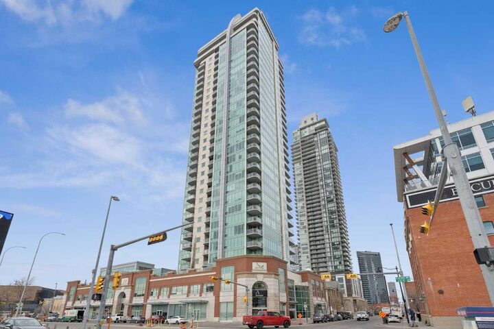 Property Photo:  433 11 Avenue SE 503  AB T2G 0C7 