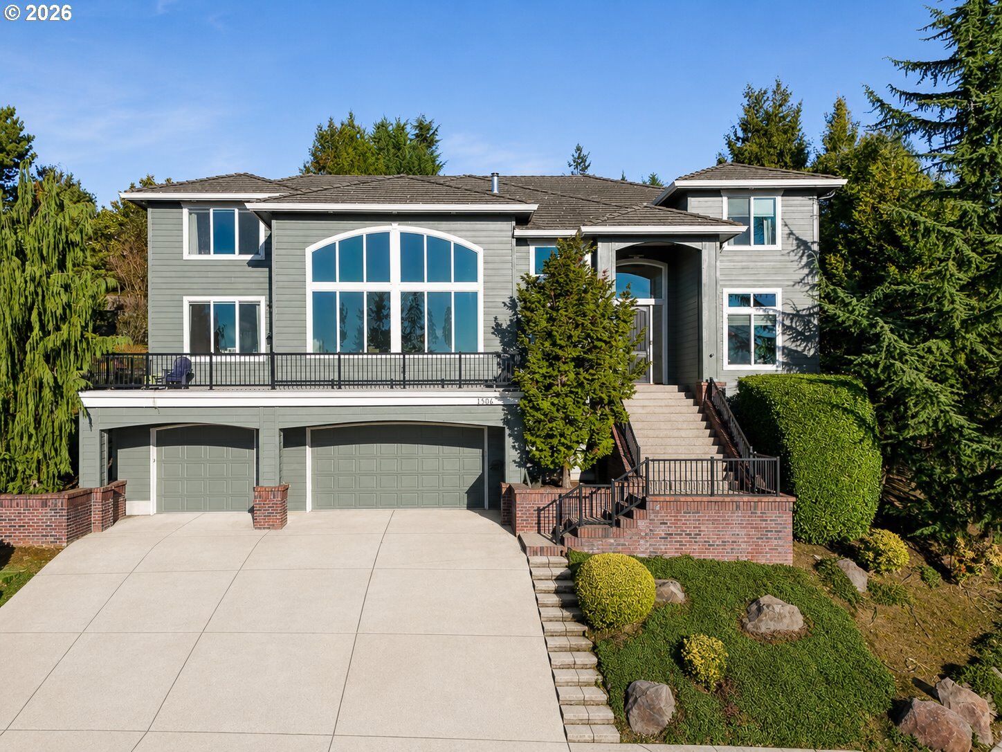 Property Photo:  1506 NW Gregory Dr  WA 98665 