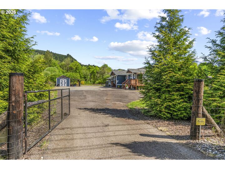 Property Photo:  24716 NE 419th St  WA 98601 