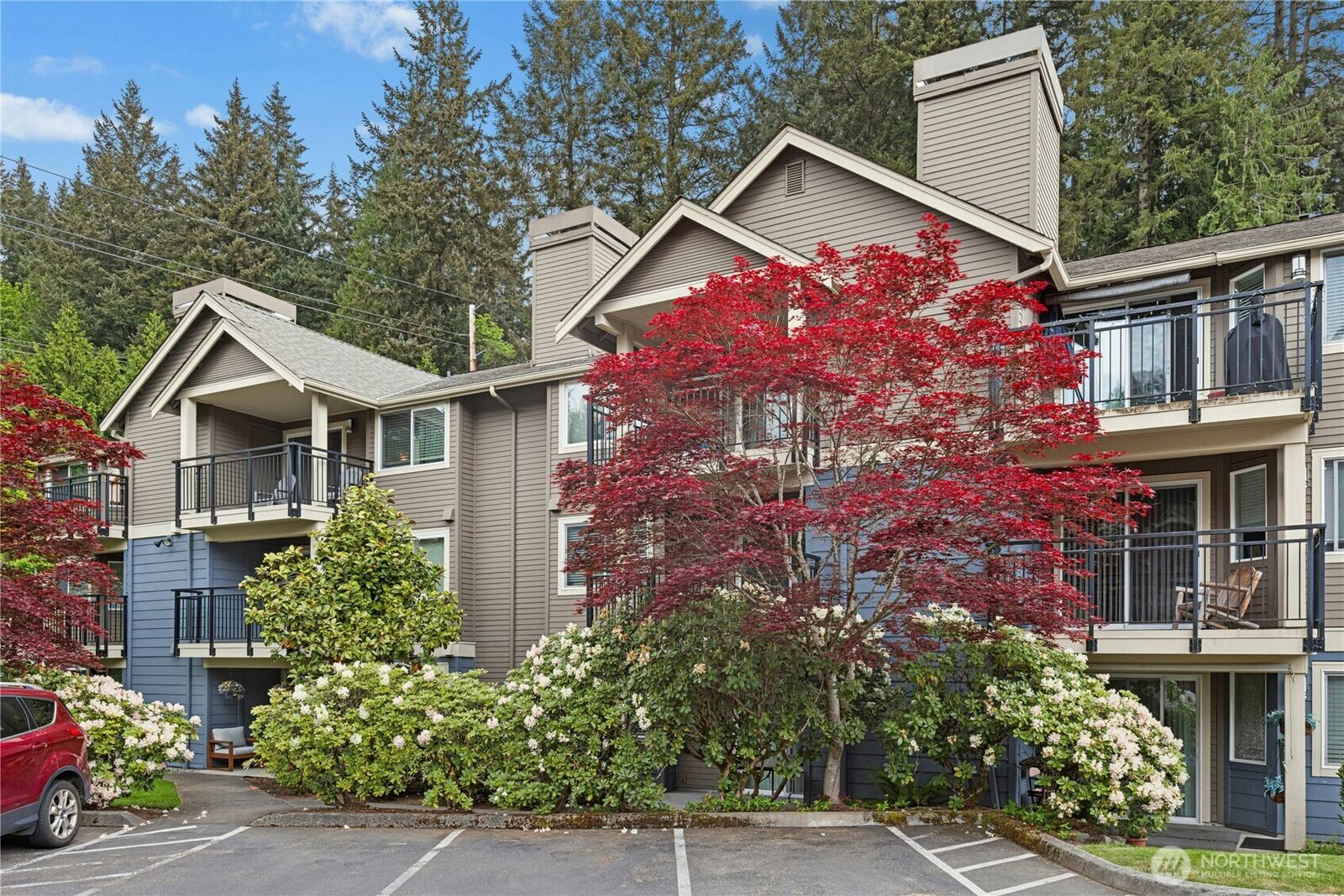 Property Photo:  19410  Bothell Way NE D103  WA 98011 