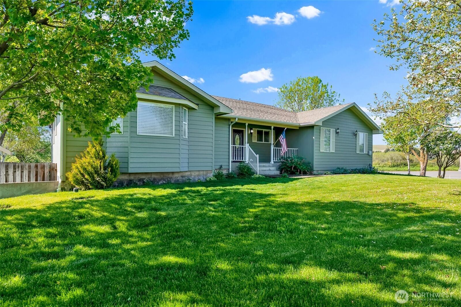 Property Photo: 601 Tomeo Court WA 99171