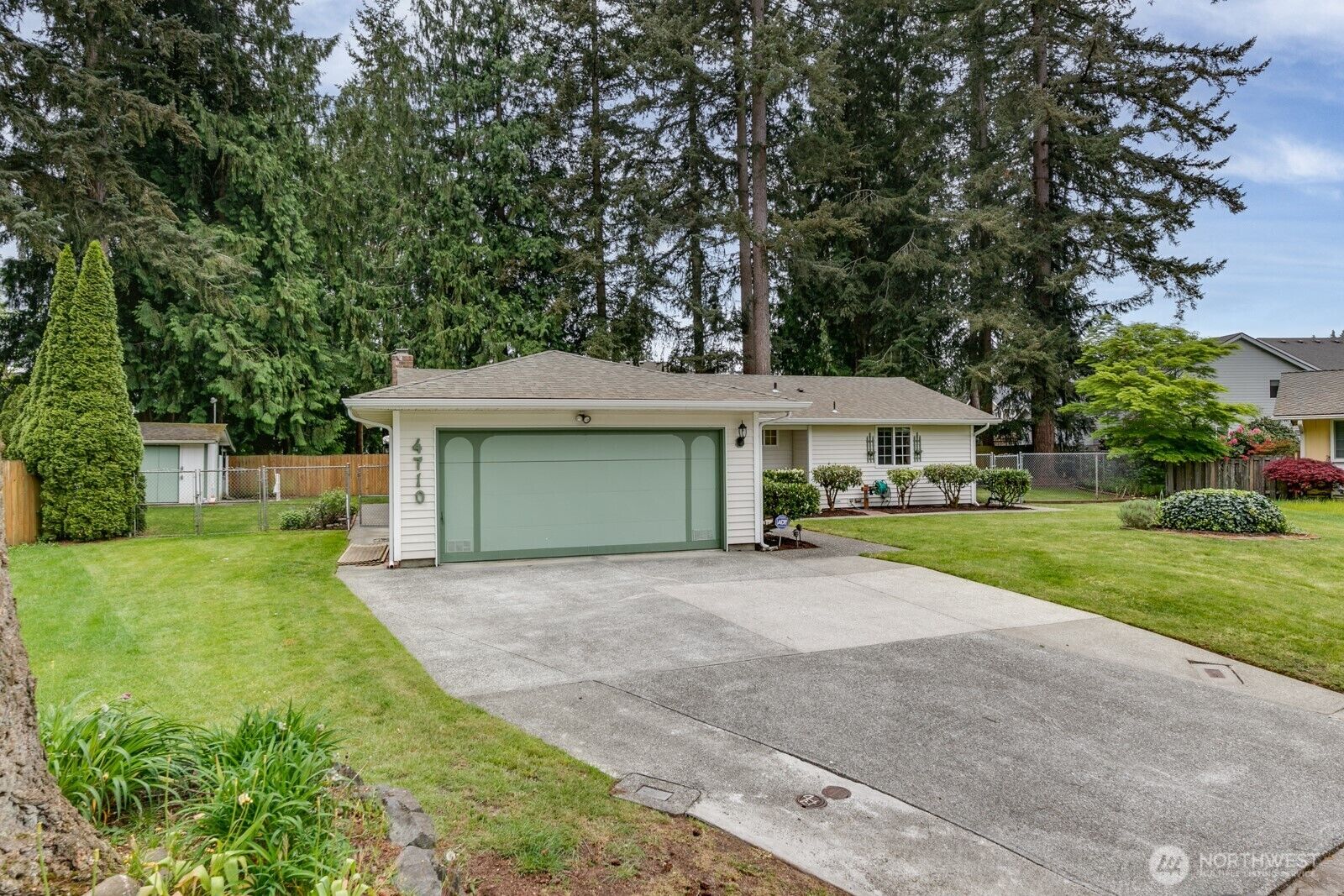 Property Photo:  4710  118th Street NE  WA 98271 