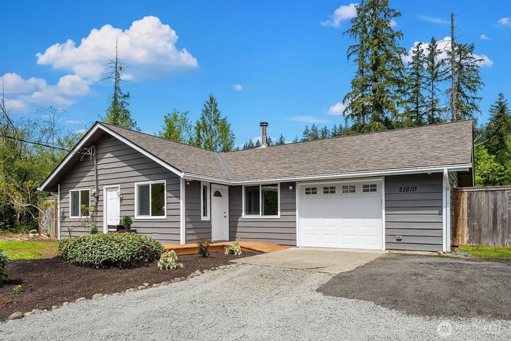Property Photo: 21610 SE May Valley Road WA 98027