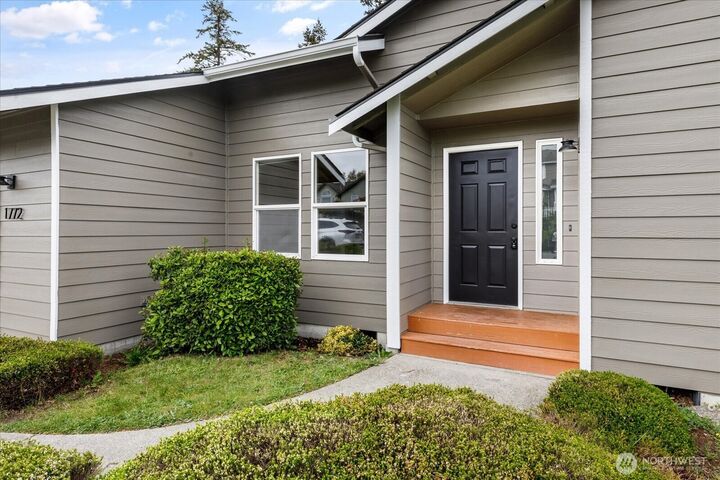 Property Photo:  1772 SW 16th Avenue  WA 98277 
