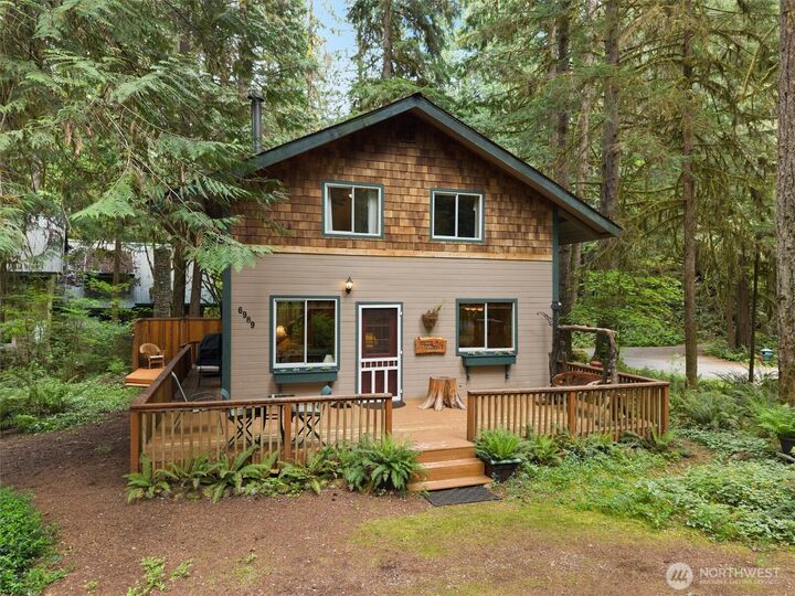 Property Photo: 6989 Snoqualmie Place WA 98244