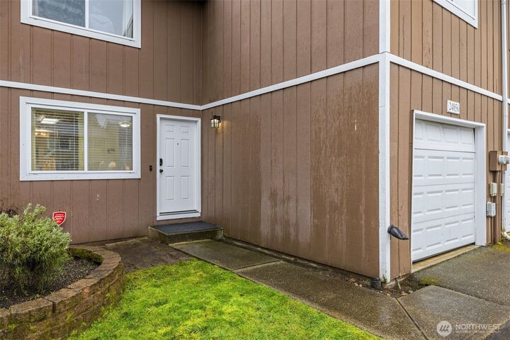 Property Photo:  24856  145th Lane SE  WA 98042 