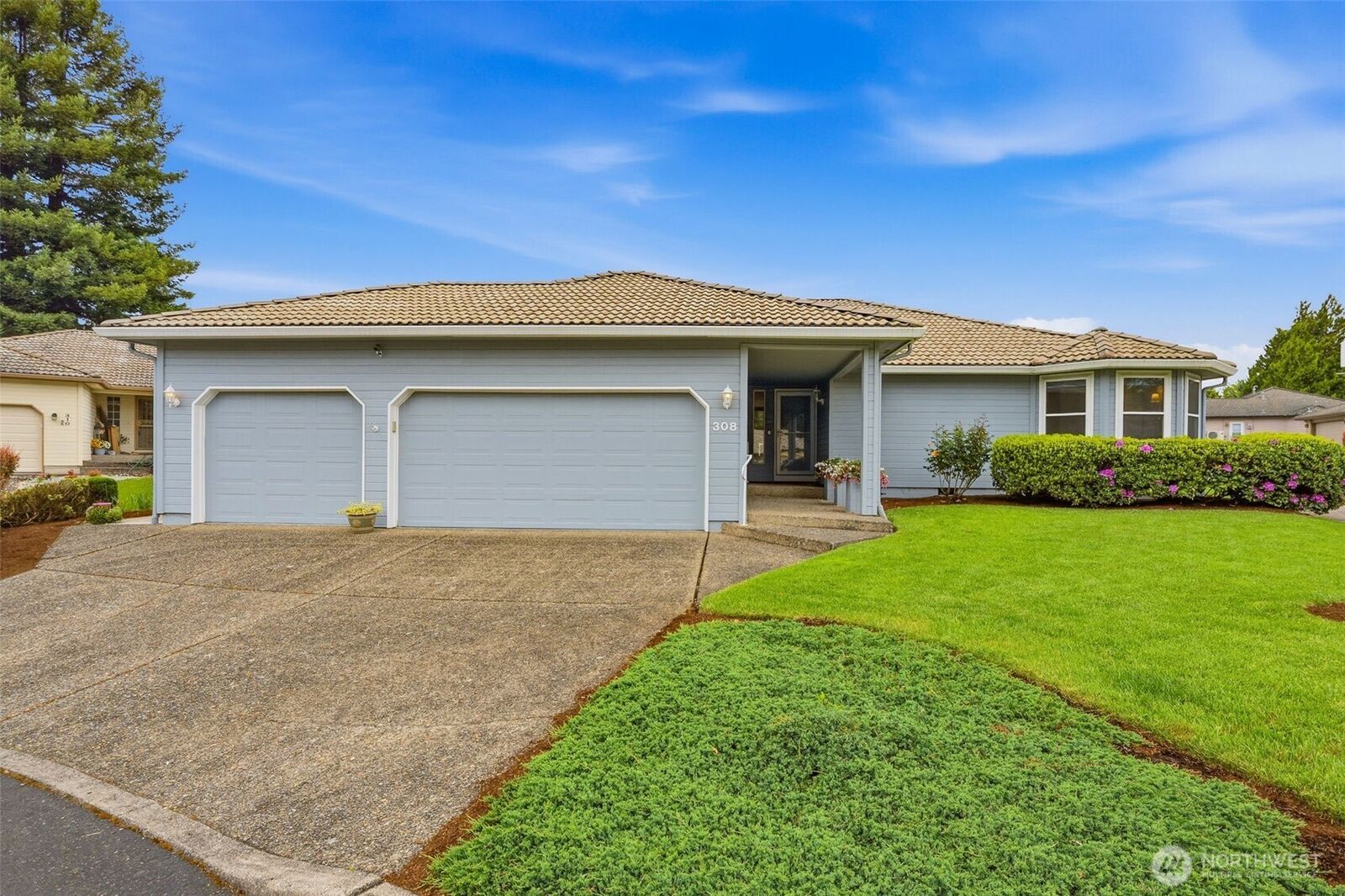 Property Photo:  308 NW 95th Circle  WA 98665 