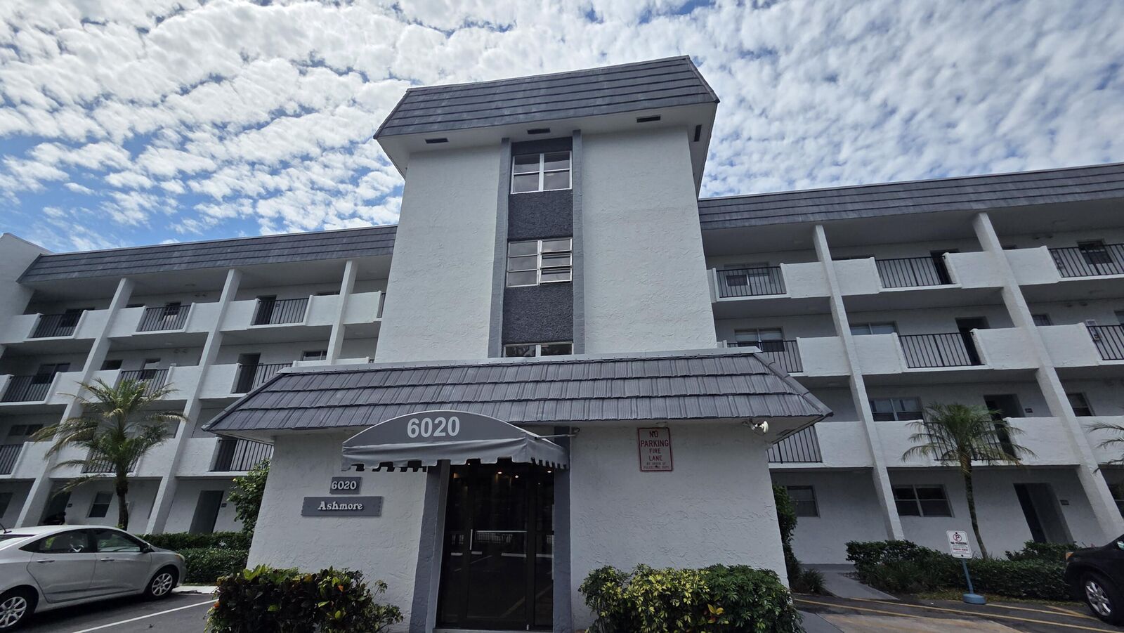 Property Photo: 6020 NW 44th Street 108 FL 33319