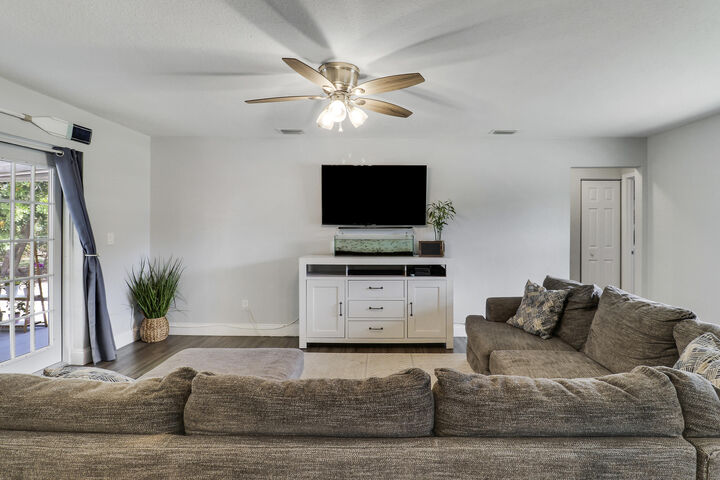 Property Photo:  1625 40th Avenue  FL 32960 