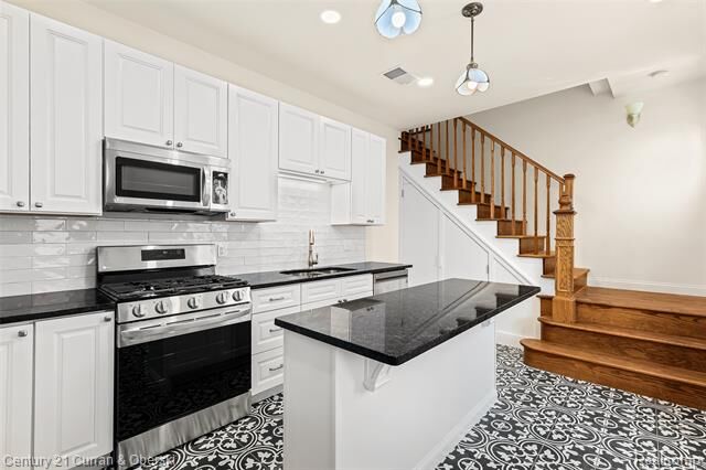 Property Photo:  410 E Main Street  MI 48167 