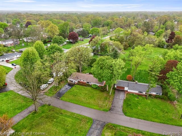 Property Photo:  7271 Cottonwood Knoll  MI 48322 