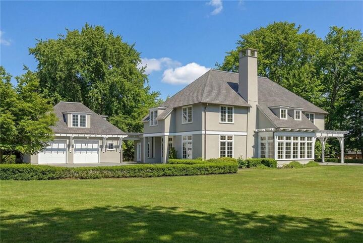 Property Photo:  9 Ocean Lawn Lane  RI 02840 