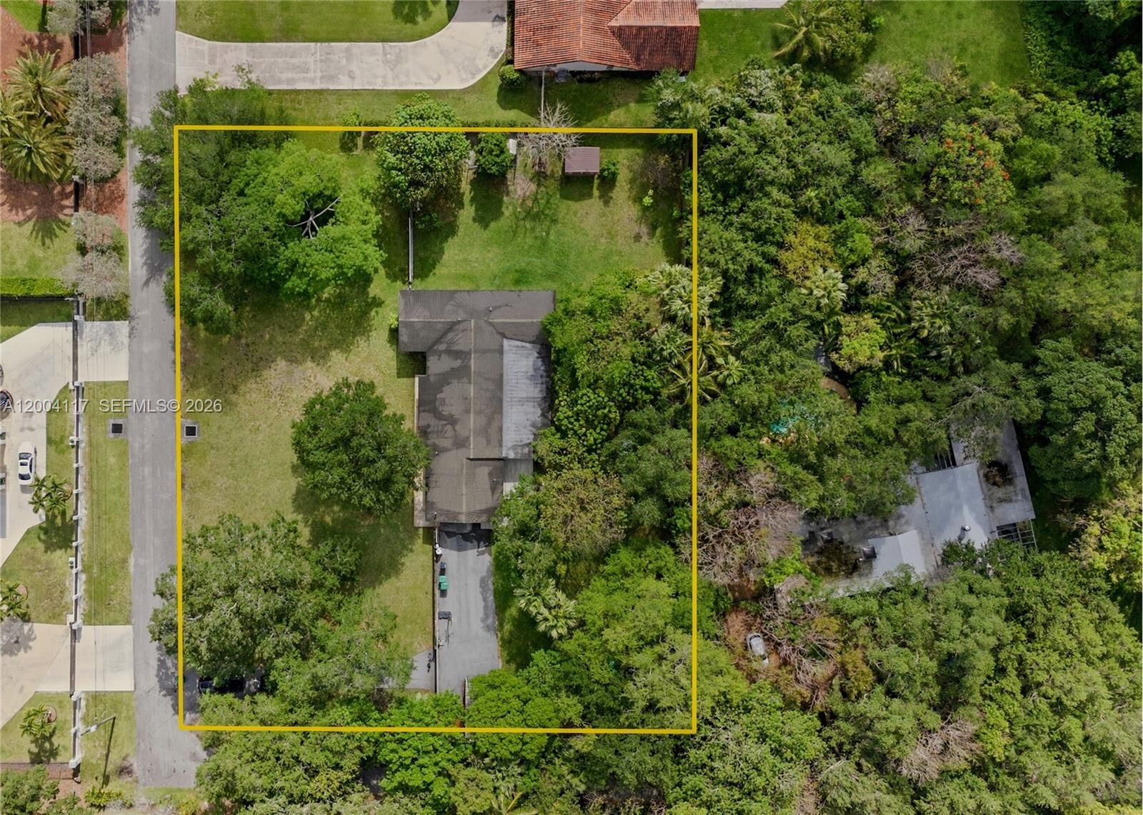 Property Photo:  9870 SW 96th St  FL 33176 