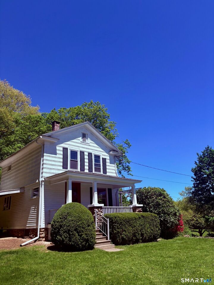 Property Photo:  161 School Street  CT 06444 