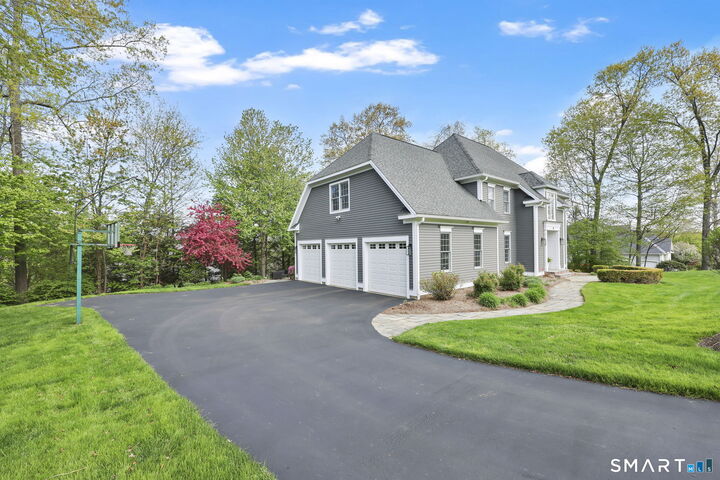Property Photo:  31 Bart Drive  CT 06019 