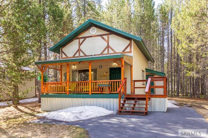 Property Photo:  4010 Coyote Road  ID 83429 