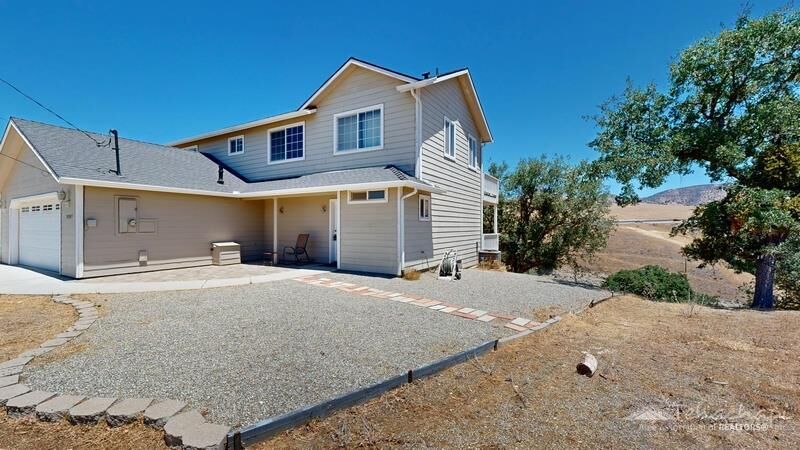 Property Photo:  19301 Brite Valley Road  CA 93561 