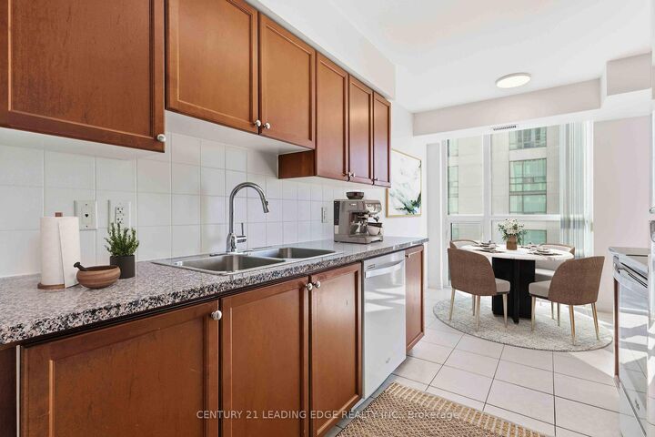 Photo de la propriété:  88 Grangeway Avenue 1109  ON M1H 0A2 
