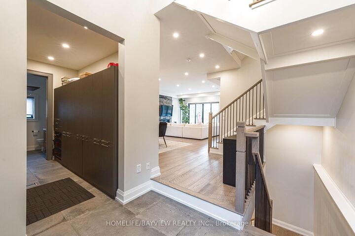 Property Photo: 16 Windsor Drive ON L4A 7X3