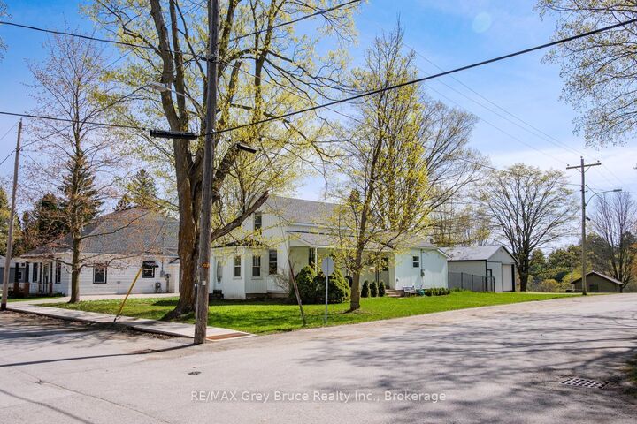 Property Photo: 105 Main Street ON N0H 2N0