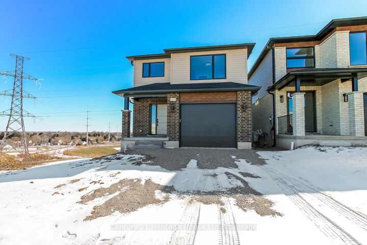 Property Photo: 323 Anderson Street ON N4S 0G6