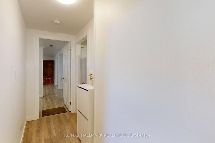 Property Photo: 96 Searle Avenue ON M3H 4A7
