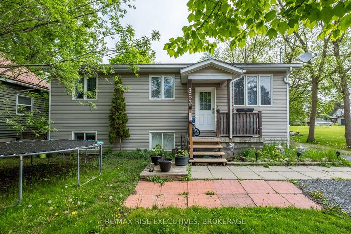 Property Photo: 353 Charles Street ON K7G 1V6