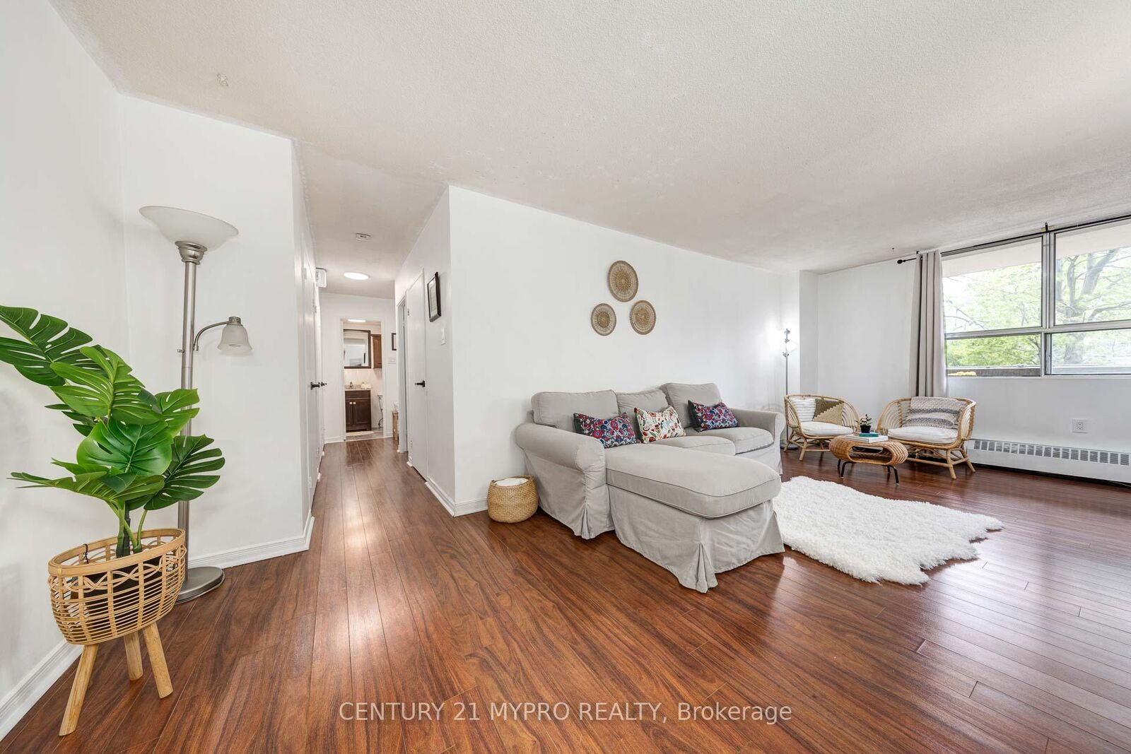 Property Photo:  1950 Kennedy Road 207  ON M1P 4S9 