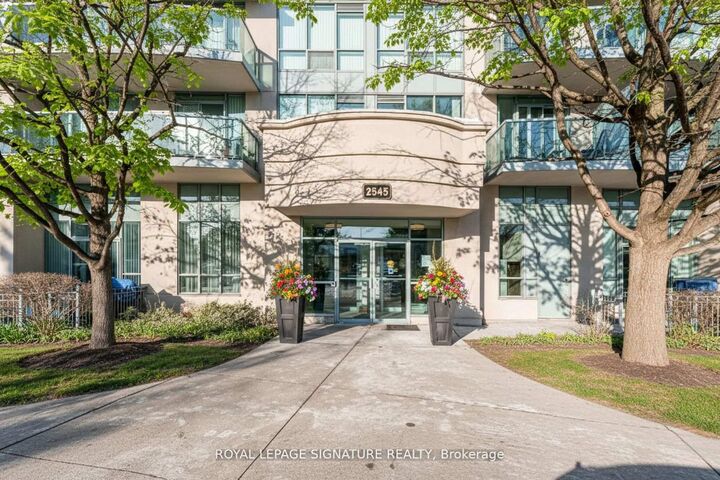 Property Photo: 2545 Erin Centre Boulevard 1703 ON L5M 6Z9