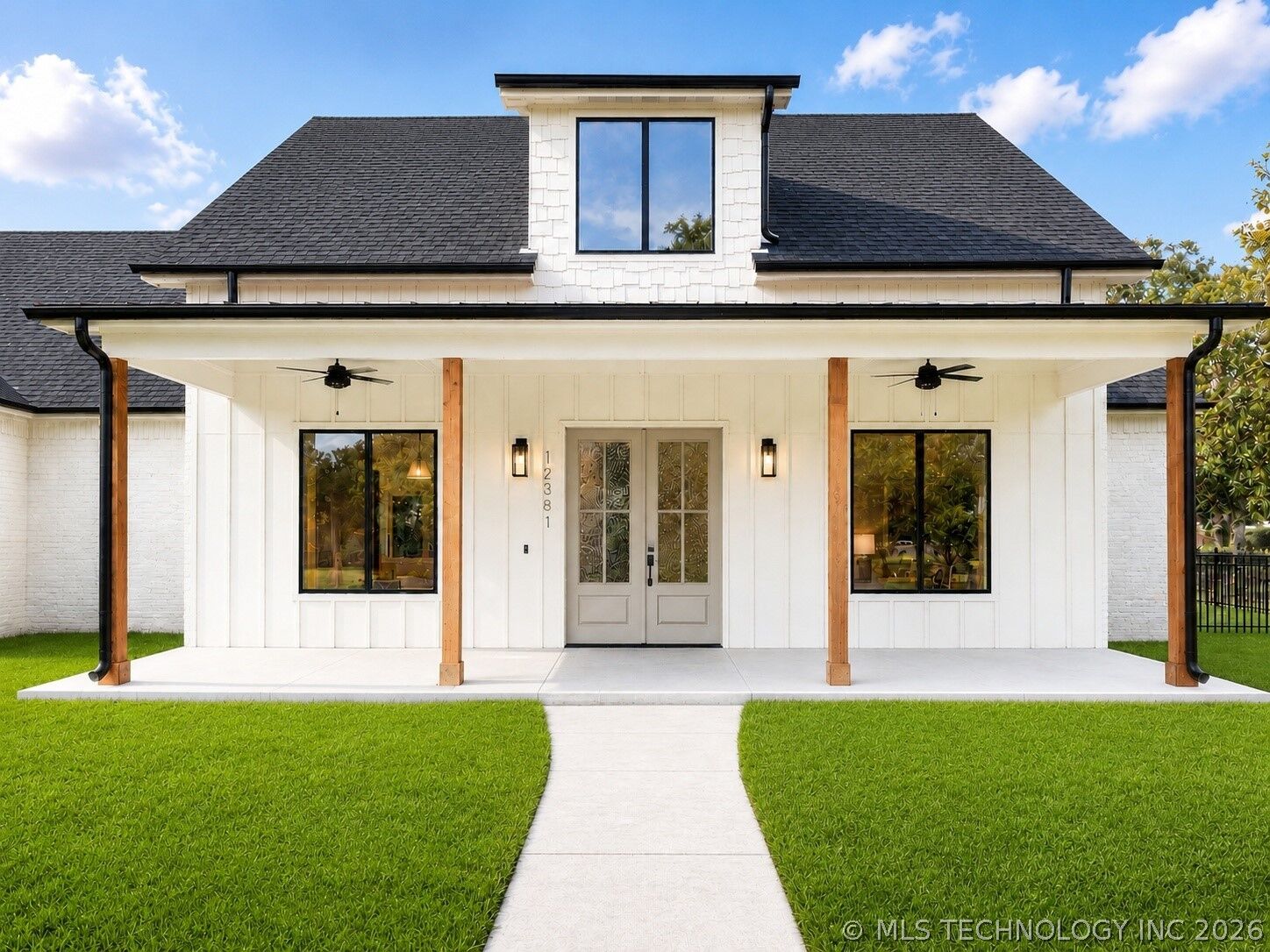 Property Photo:  12381 Lakeview Road  OK 74073 