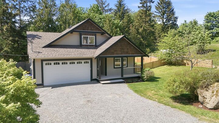 Property Photo:  1940 Woodridge Rd  BC V9X 1M2 