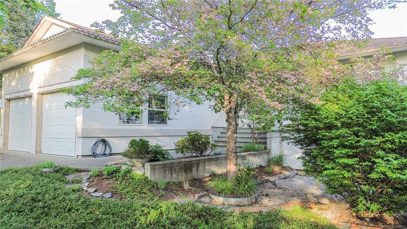 Property Photo:  2564 Larkspur Dr  BC V9L 5G8 