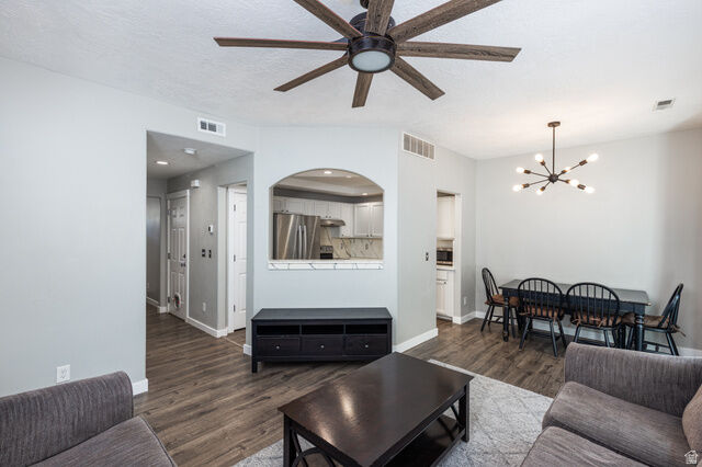 Property Photo:  182 E Daisyfield Dr  UT 84020 