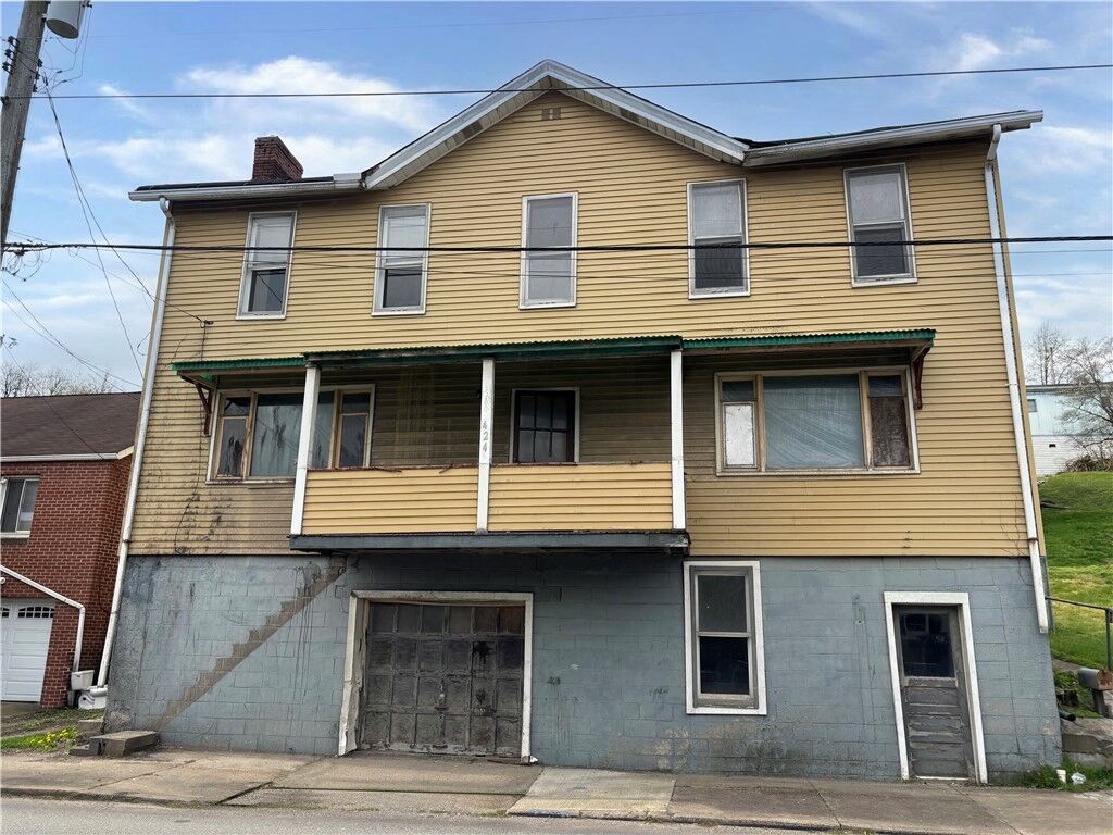 Property Photo: 424 Main St PA 15067