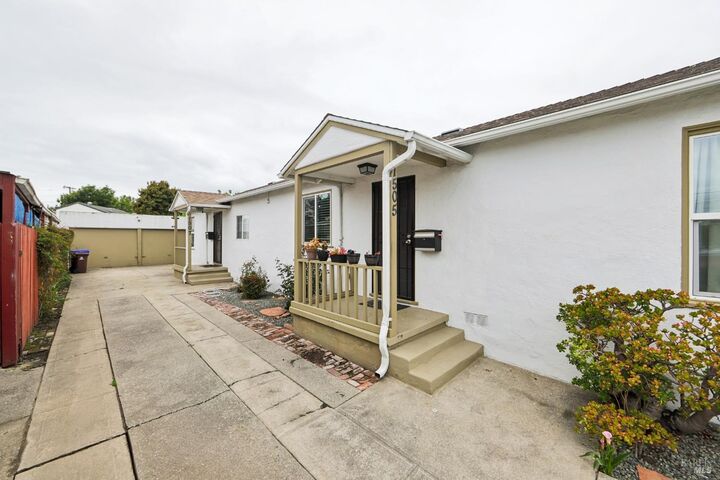 Property Photo:  1507 Oscar Street  CA 94804 