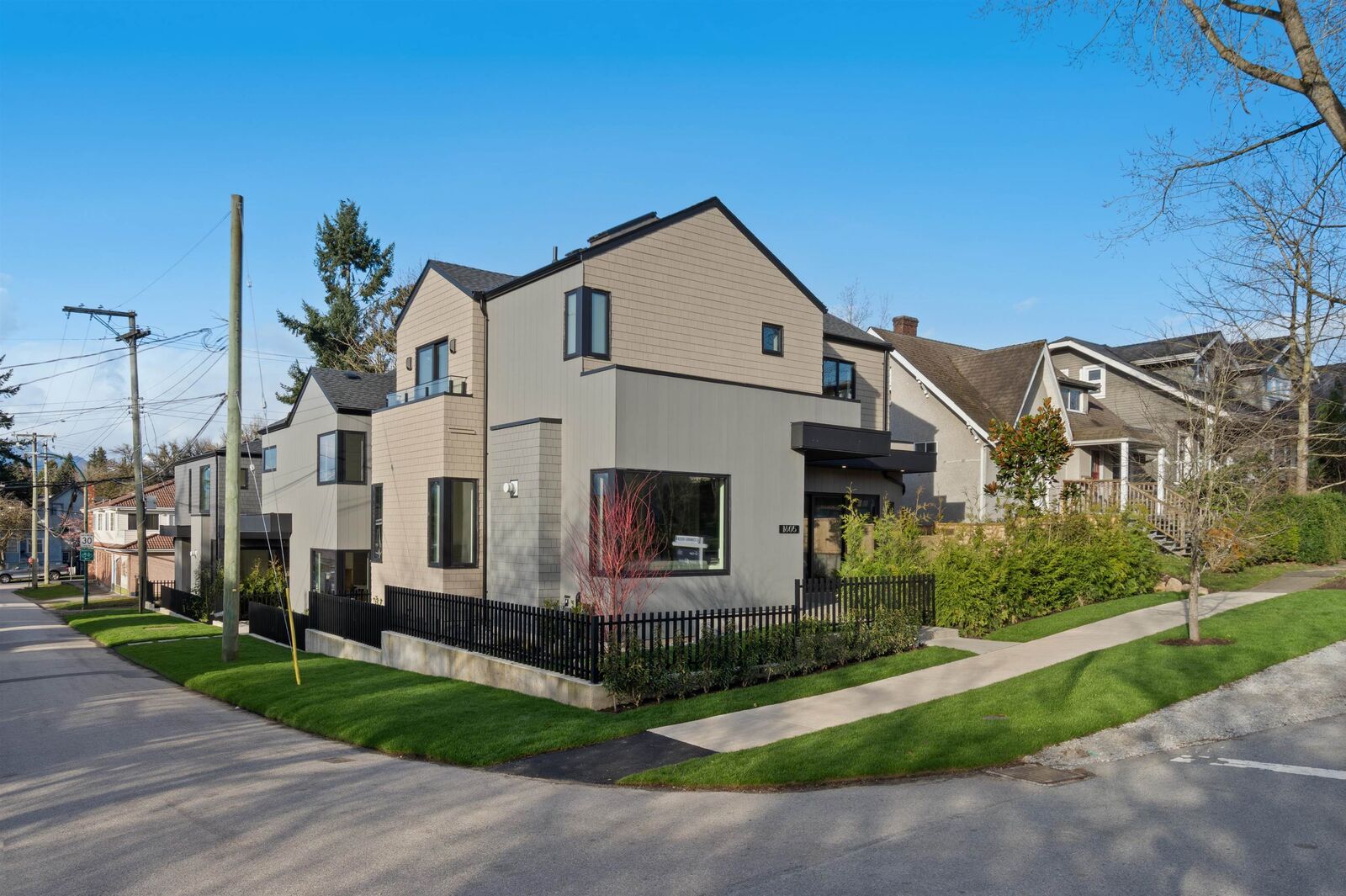 Property Photo:  1605 E 21st Avenue  BC V5N 3V8 