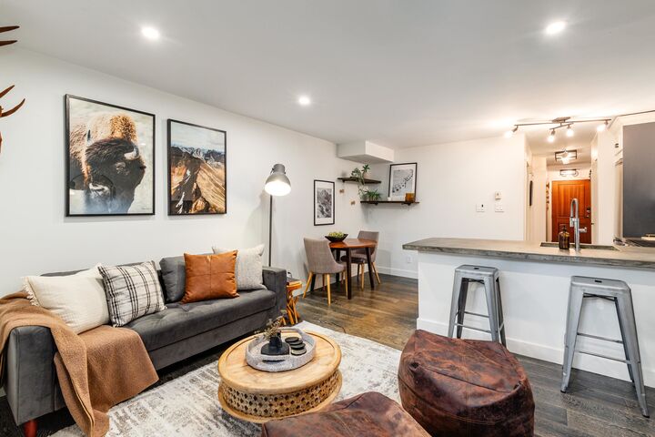 Property Photo:  3070 Hillcrest Drive 113  BC V8E 0V1 