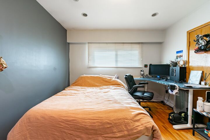 Property Photo:  3654 E 25th Avenue  BC V5R 1K5 