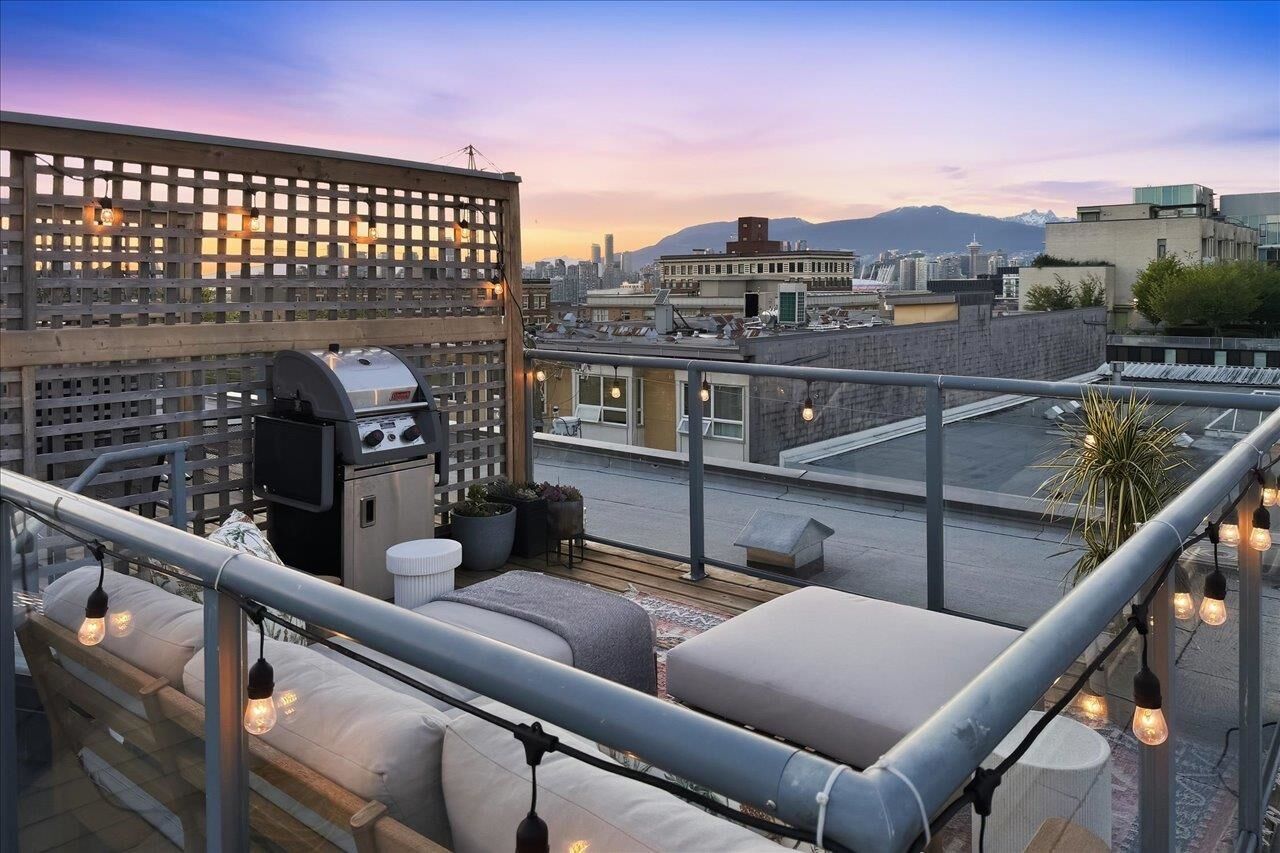 Property Photo:  2688 Watson Street 314  BC V5T 4T6 