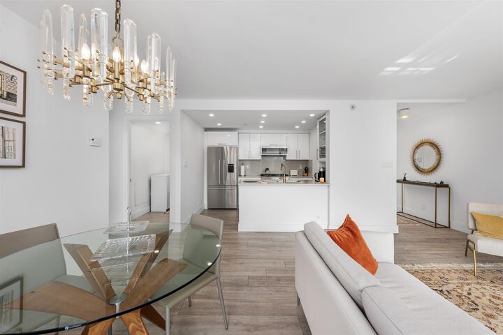 Property Photo:  198 Aquarius Mews 1008  BC V6Z 2Y4 
